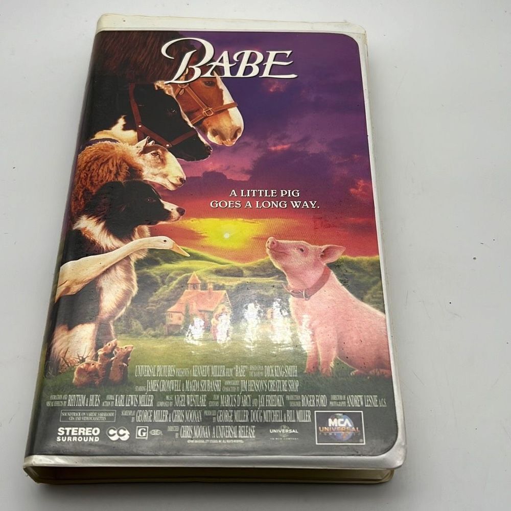 BABE VHS‎ TAPE 1996 CLAMSHELL CASE FARM PIG MOVIE